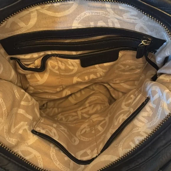 Michael Kors satchel - Picture 7 of 8